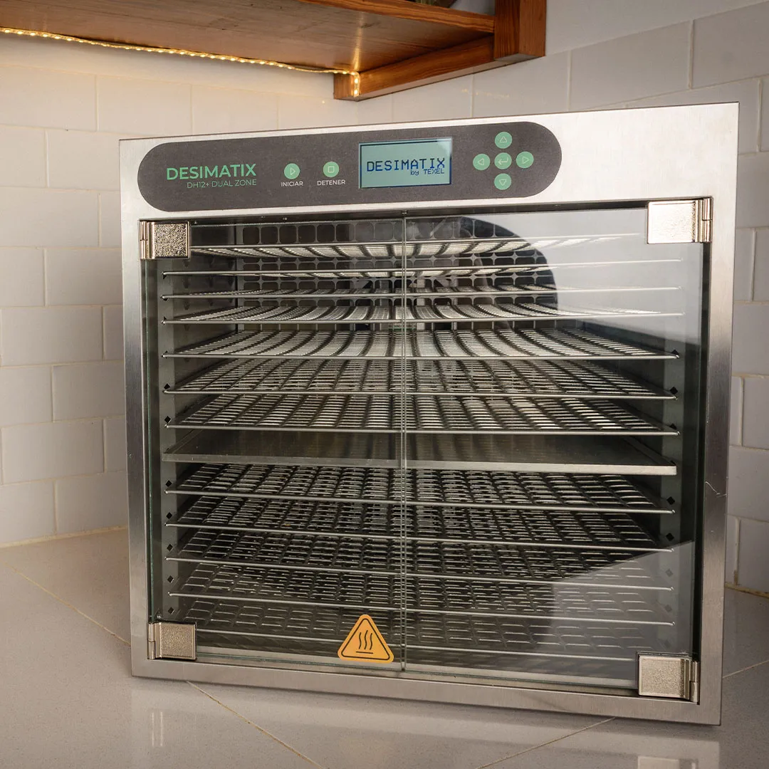 Desimatix DH12B+ con sus bandejas de acero inoxidable vacías